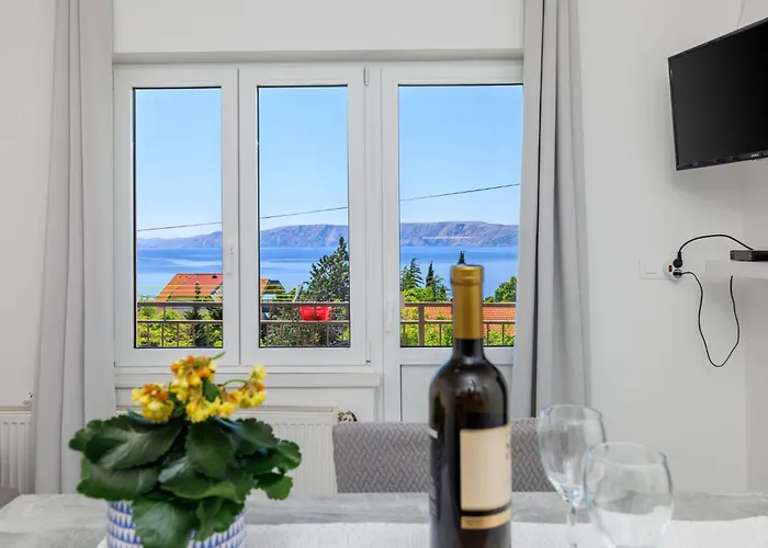 Nena Novi Vinodolski