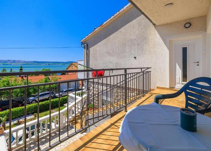 Nena Apartment *