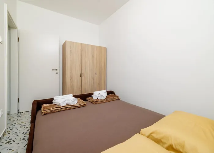 Nena Novi Vinodolski