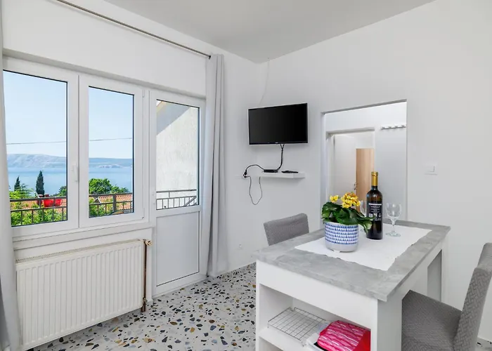 Nena * Novi Vinodolski