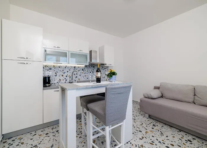 Apartment Nena *